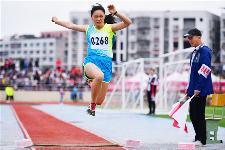 专题报道第九期丨南充市第二届中等职业学校学生田径锦标赛圆满谢幕