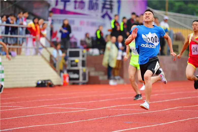 专题报道丨第八期 南充市第二届中等职业学校学生田径锦标赛开幕式