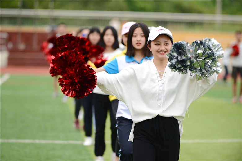 专题报道第二期丨南充市第二届中等职业学校学生田径锦标赛开幕式篇