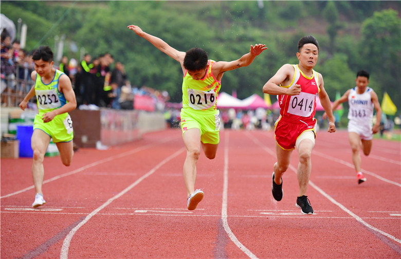 专题报道丨第八期 南充市第二届中等职业学校学生田径锦标赛开幕式