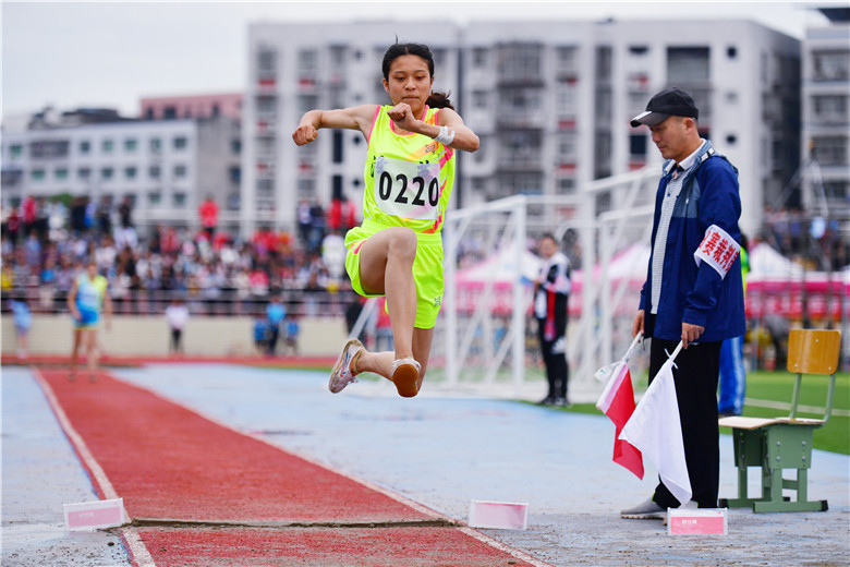 专题报道第九期丨南充市第二届中等职业学校学生田径锦标赛圆满谢幕