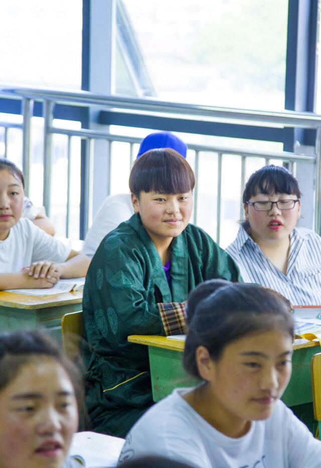 在南卫蔚蓝的天空下住着这样一群小仙女