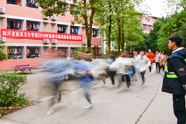 防范火灾风险  建设美好校园