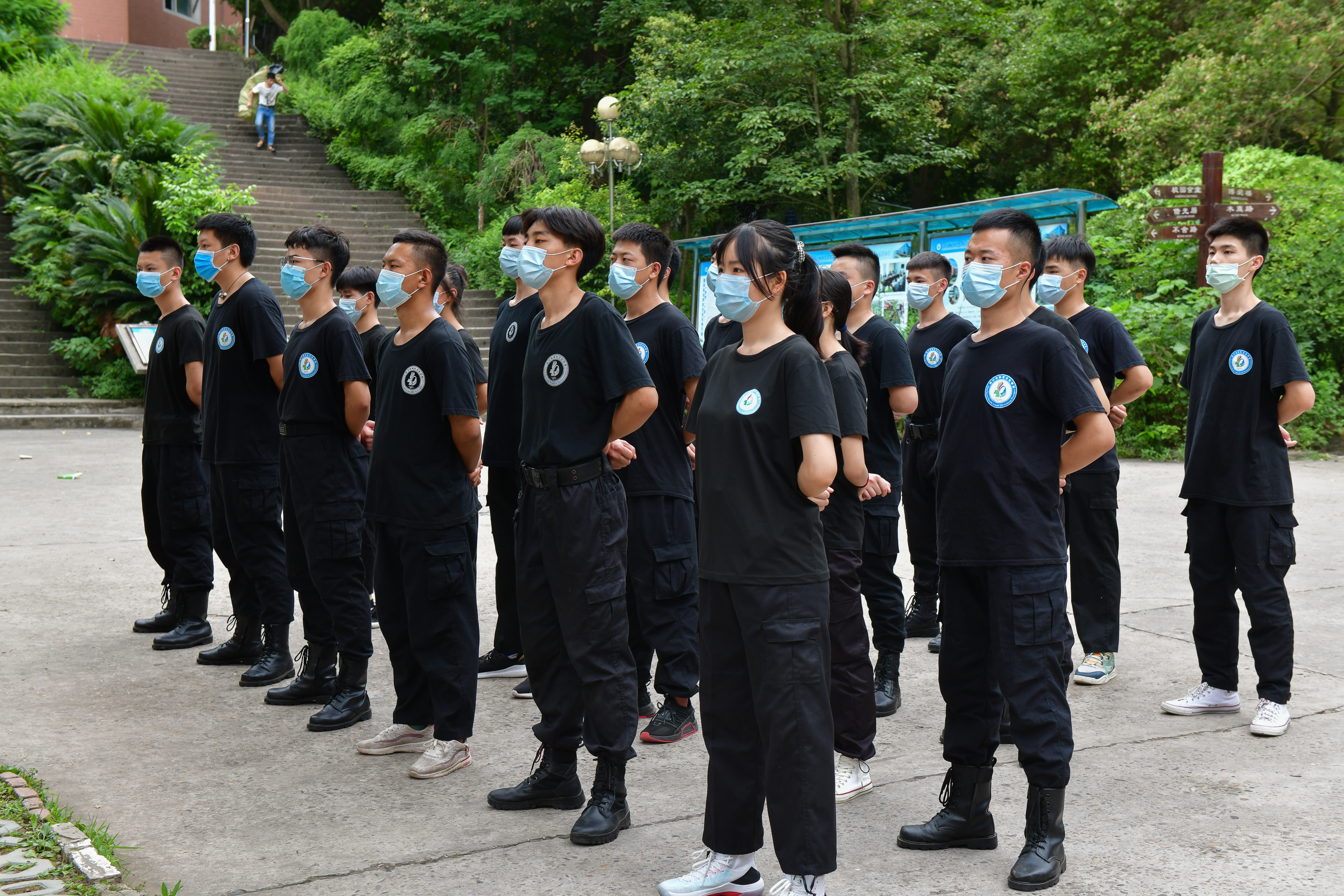 加强应急疏散演练  提高师生安全意识