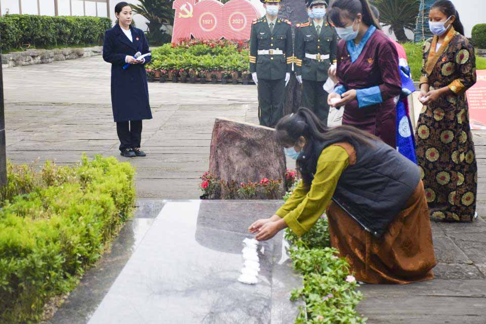 探访红色圣地 追随伟人足迹