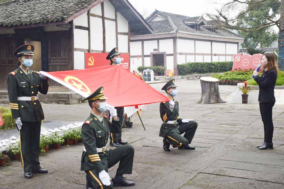 探访红色圣地 追随伟人足迹