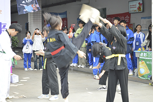 社团展风采 青春向未来